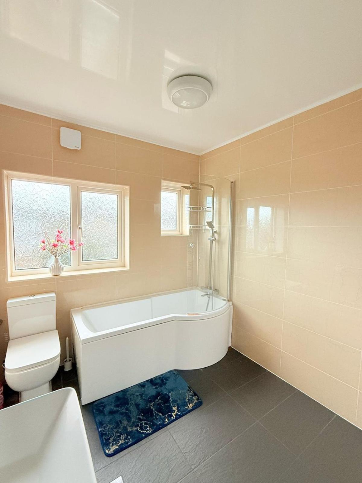 Appartement Luxury House In 21 Minute Train Journey From London *